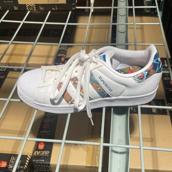 Adidas Superstar Originals - Picture 6 of 7